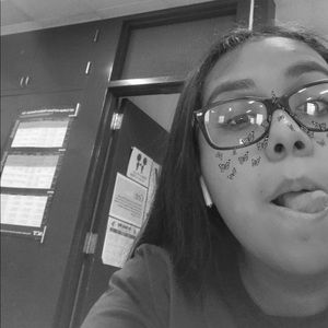 Meet your Posher, Vida